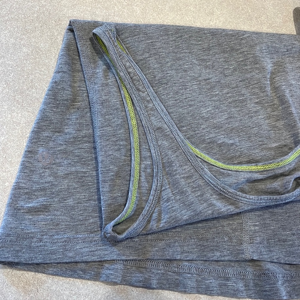 Lululemon Gray tank